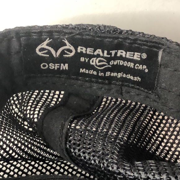 Back Realtree Fishing Mesh Snapback - Picture 3 of 4